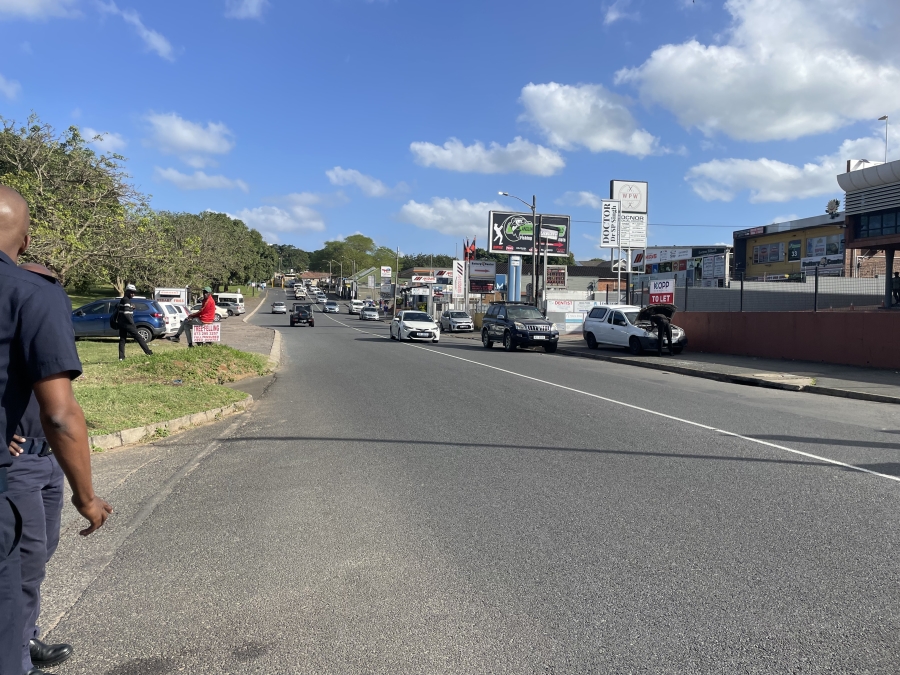 To Let commercial Property for Rent in Durban North KwaZulu-Natal