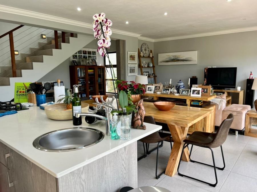 To Let 3 Bedroom Property for Rent in Salt Rock KwaZulu-Natal