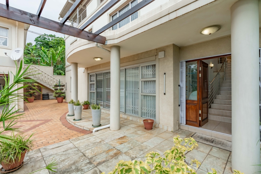 5 Bedroom Property for Sale in Reservoir Hills KwaZulu-Natal