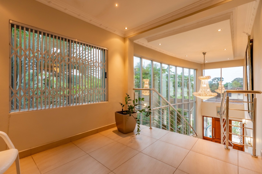 5 Bedroom Property for Sale in Reservoir Hills KwaZulu-Natal