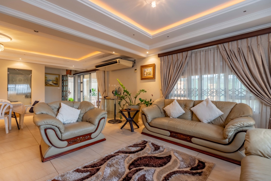 5 Bedroom Property for Sale in Reservoir Hills KwaZulu-Natal