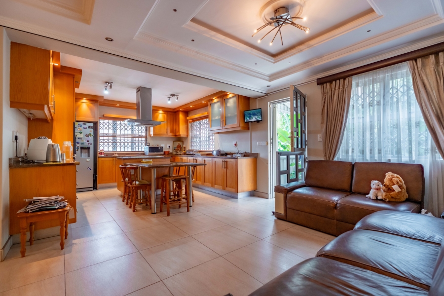 5 Bedroom Property for Sale in Reservoir Hills KwaZulu-Natal