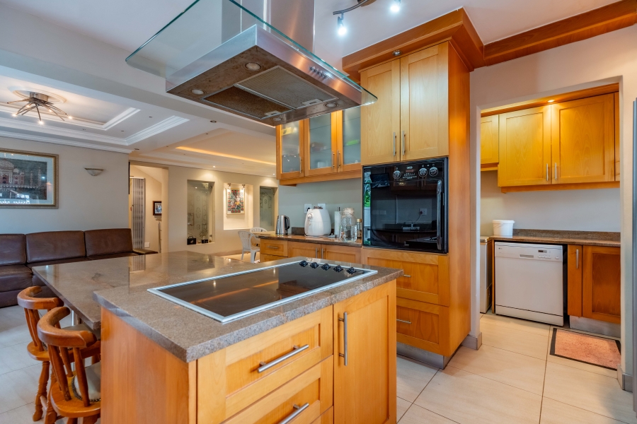 5 Bedroom Property for Sale in Reservoir Hills KwaZulu-Natal