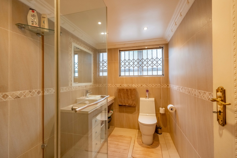 5 Bedroom Property for Sale in Reservoir Hills KwaZulu-Natal
