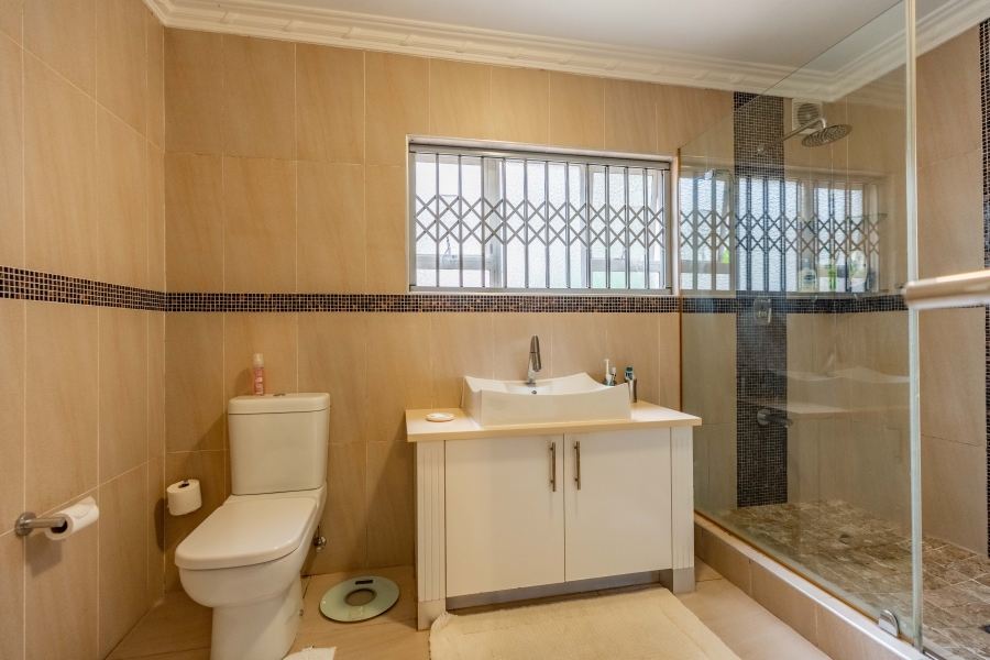 5 Bedroom Property for Sale in Reservoir Hills KwaZulu-Natal
