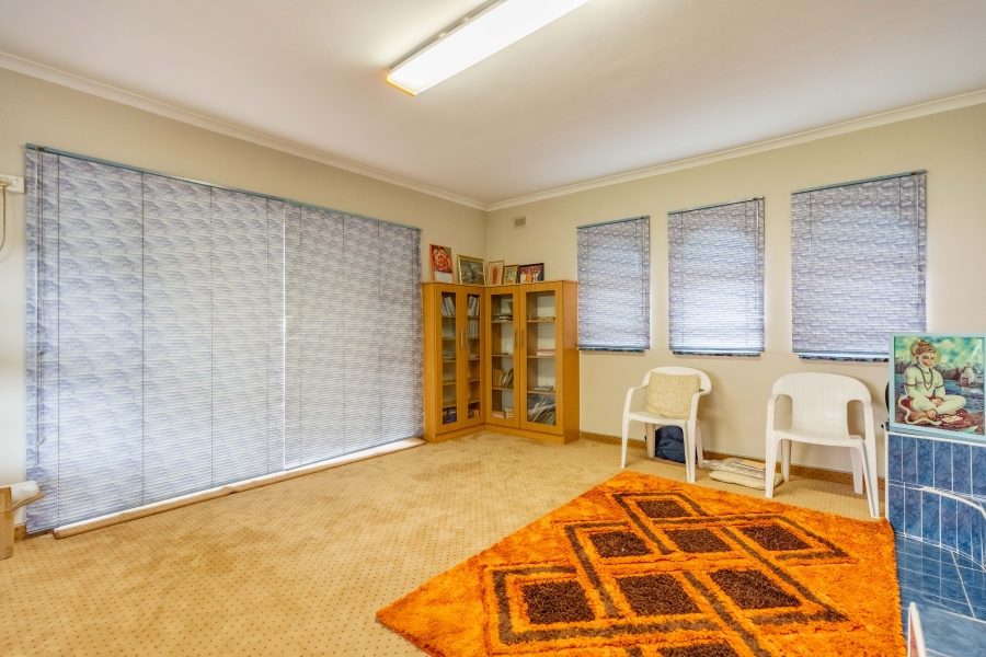5 Bedroom Property for Sale in Reservoir Hills KwaZulu-Natal