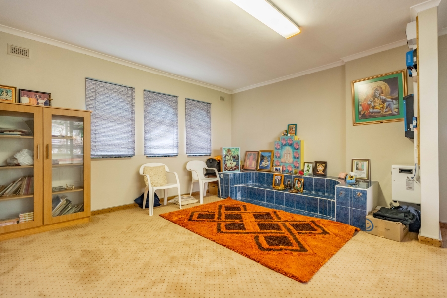 5 Bedroom Property for Sale in Reservoir Hills KwaZulu-Natal