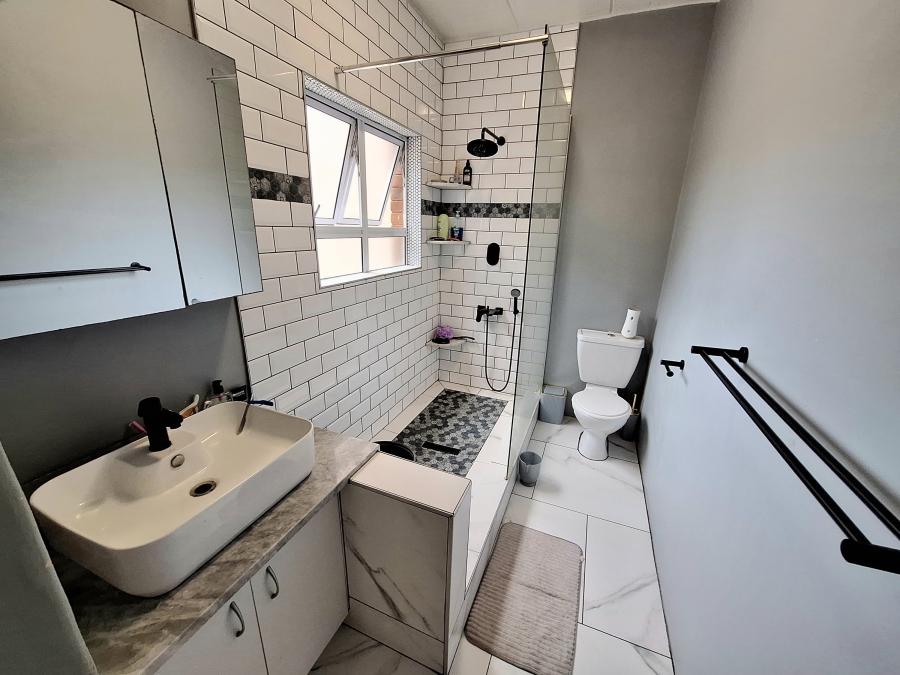 To Let 2 Bedroom Property for Rent in Manor Gardens KwaZulu-Natal