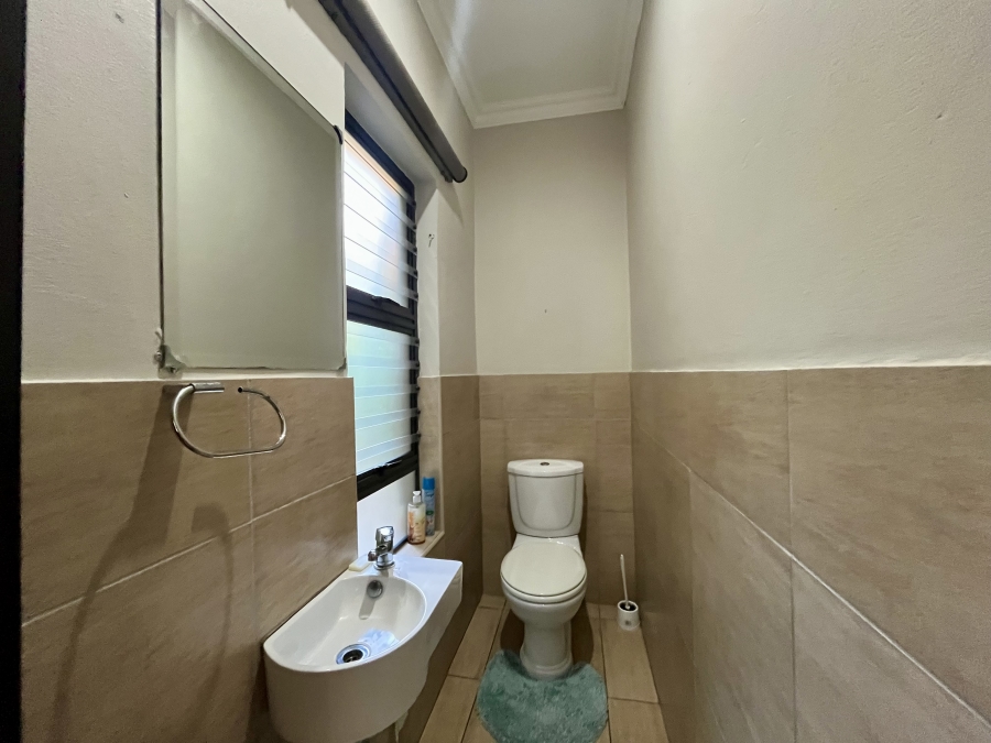 4 Bedroom Property for Sale in Seaward Estate KwaZulu-Natal
