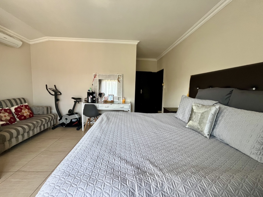 4 Bedroom Property for Sale in Seaward Estate KwaZulu-Natal