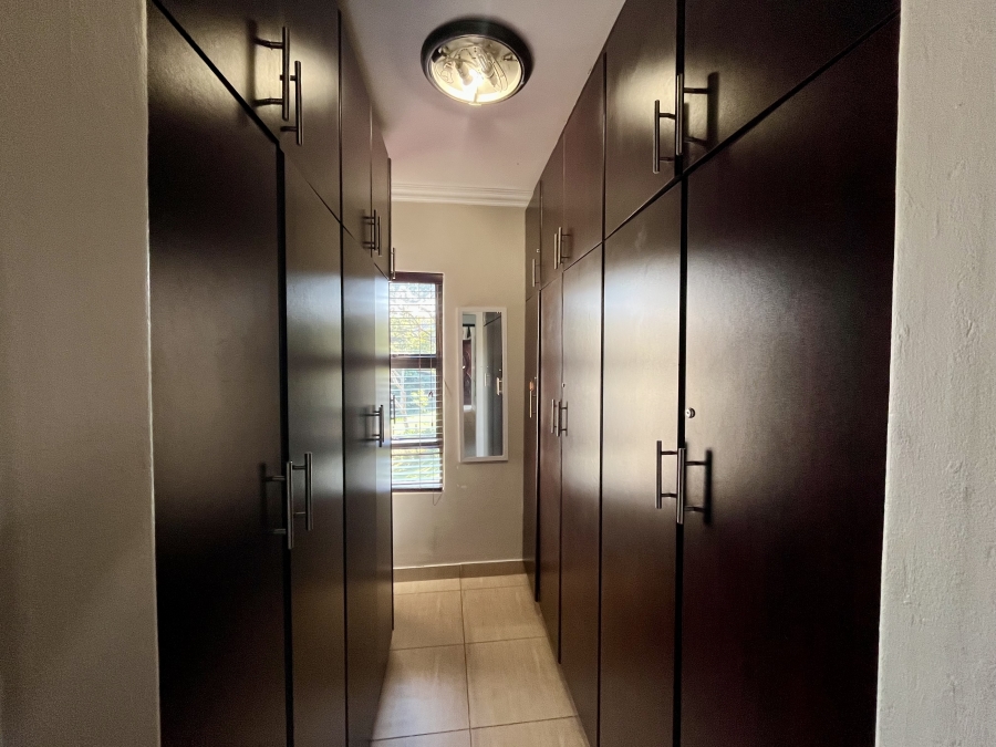 4 Bedroom Property for Sale in Seaward Estate KwaZulu-Natal