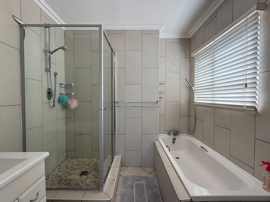 4 Bedroom Property for Sale in Willard Beach KwaZulu-Natal