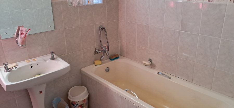 4 Bedroom Property for Sale in Pioneer Park KwaZulu-Natal