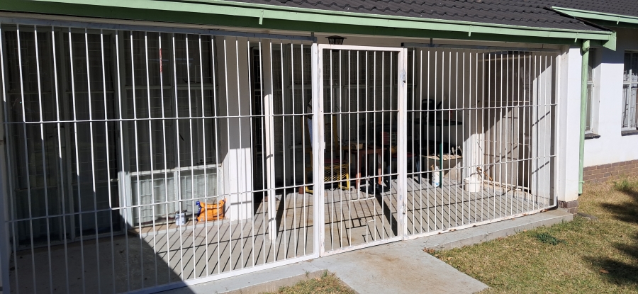 3 Bedroom Property for Sale in Barry Hertzog Park KwaZulu-Natal