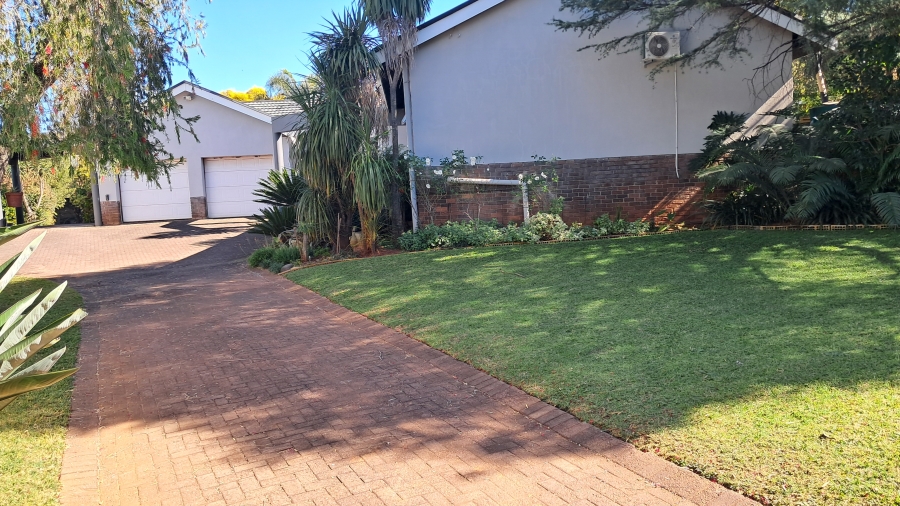 4 Bedroom Property for Sale in Huttenheights KwaZulu-Natal