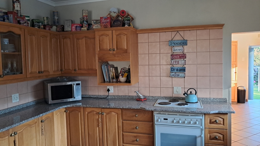 4 Bedroom Property for Sale in Huttenheights KwaZulu-Natal