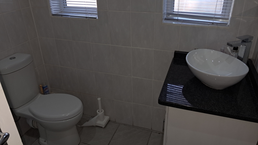 4 Bedroom Property for Sale in Huttenheights KwaZulu-Natal