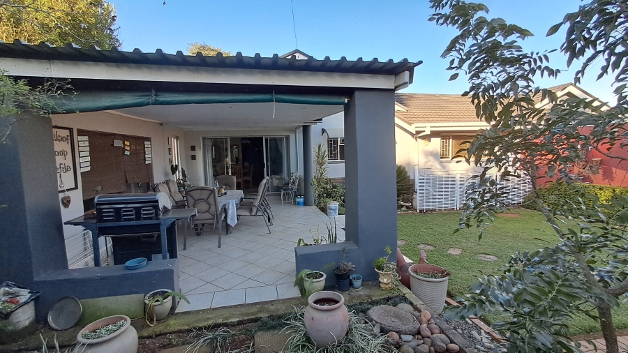 4 Bedroom Property for Sale in Huttenheights KwaZulu-Natal
