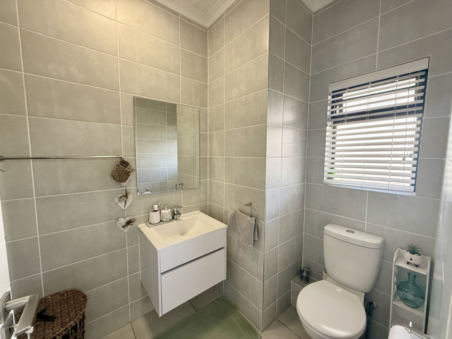 1 Bedroom Property for Sale in Ballito Central KwaZulu-Natal
