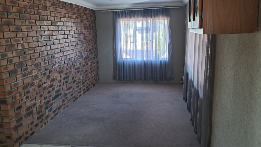 3 Bedroom Property for Sale in Pioneer Park KwaZulu-Natal