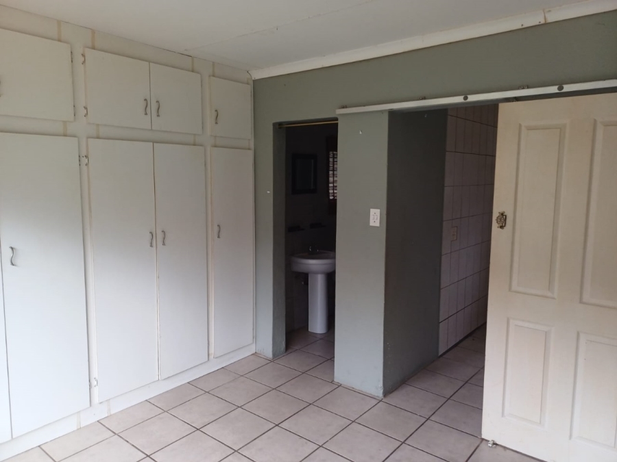 3 Bedroom Property for Sale in Pioneer Park KwaZulu-Natal