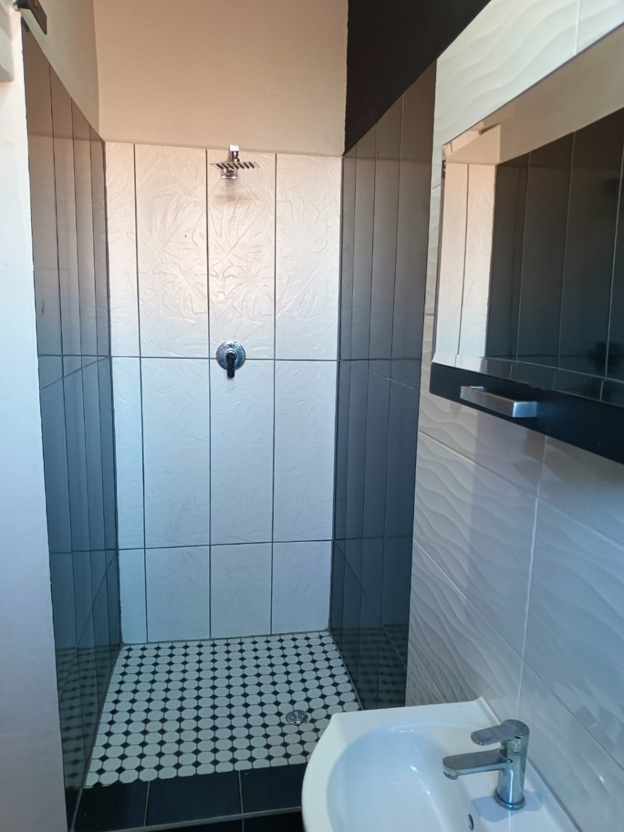 To Let 2 Bedroom Property for Rent in Bluff KwaZulu-Natal