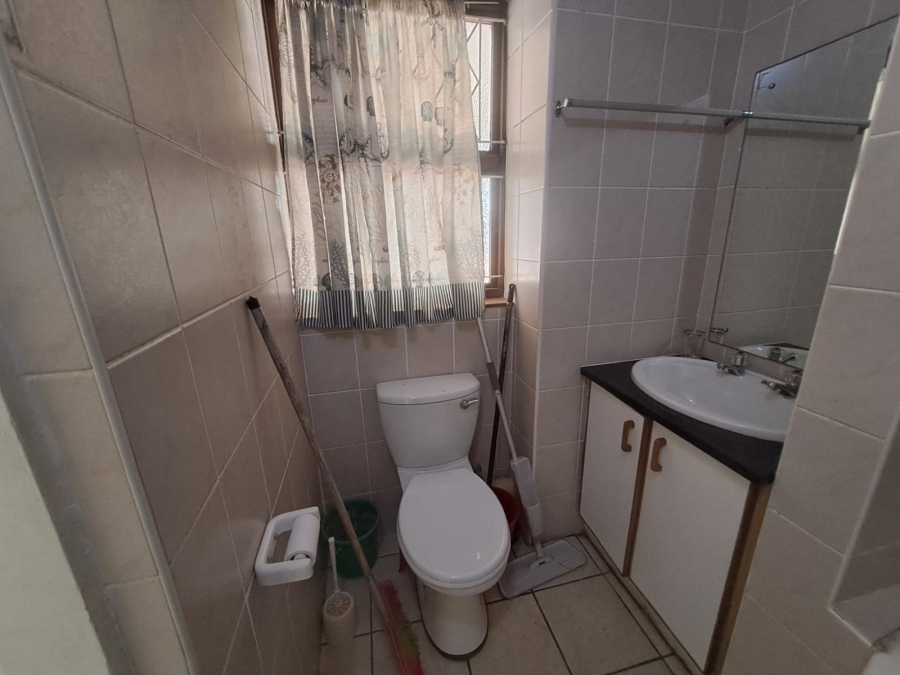 To Let 2 Bedroom Property for Rent in Manaba Beach KwaZulu-Natal