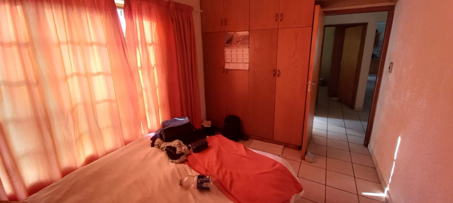 6 Bedroom Property for Sale in Meer En See KwaZulu-Natal