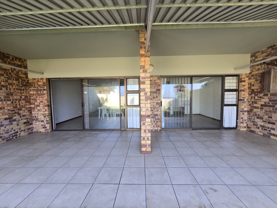 3 Bedroom Property for Sale in Shakas Rock KwaZulu-Natal