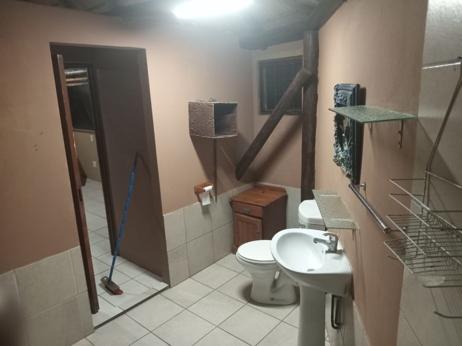To Let 1 Bedroom Property for Rent in Bluff KwaZulu-Natal