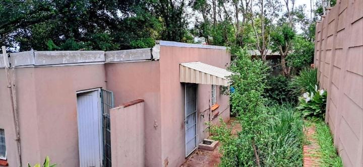 4 Bedroom Property for Sale in Glenwood KwaZulu-Natal