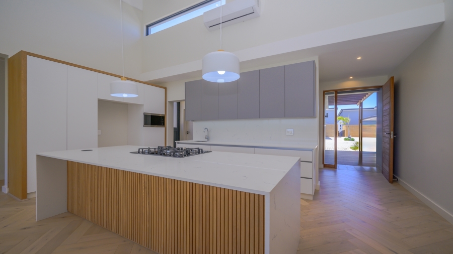 To Let 3 Bedroom Property for Rent in Salt Rock KwaZulu-Natal