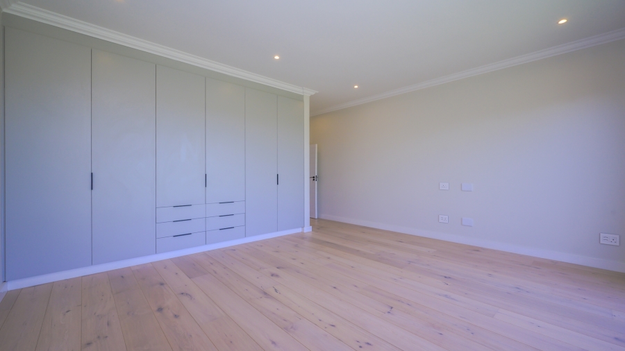 To Let 3 Bedroom Property for Rent in Salt Rock KwaZulu-Natal