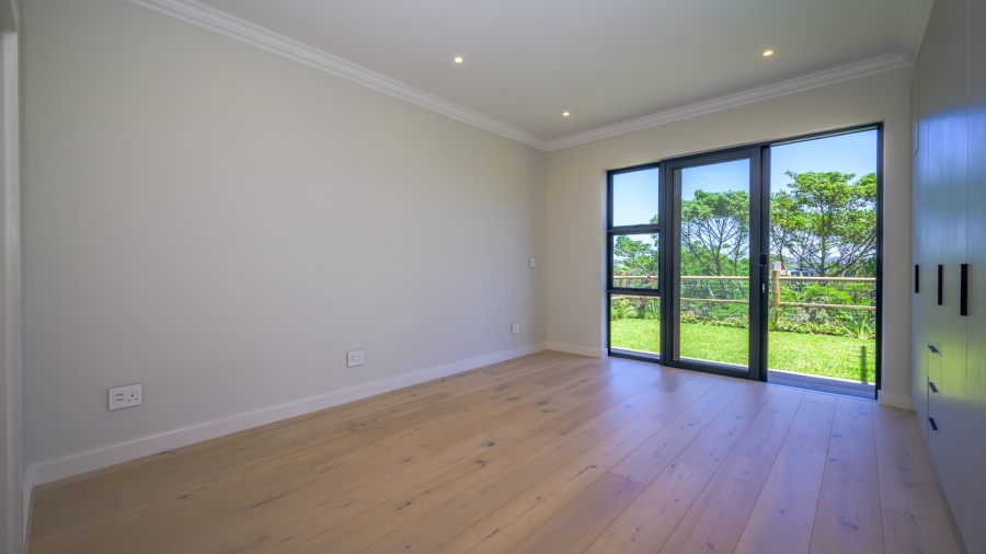 To Let 3 Bedroom Property for Rent in Salt Rock KwaZulu-Natal
