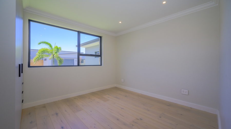 To Let 3 Bedroom Property for Rent in Salt Rock KwaZulu-Natal