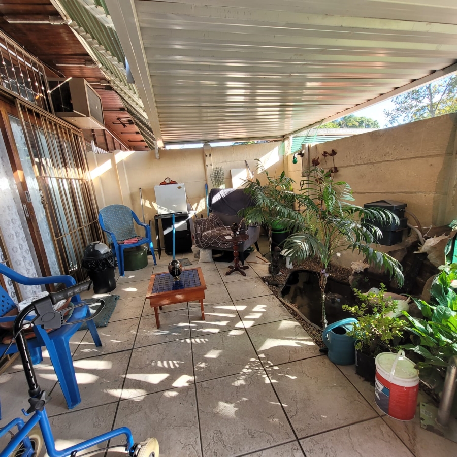 1 Bedroom Property for Sale in Pinetown KwaZulu-Natal