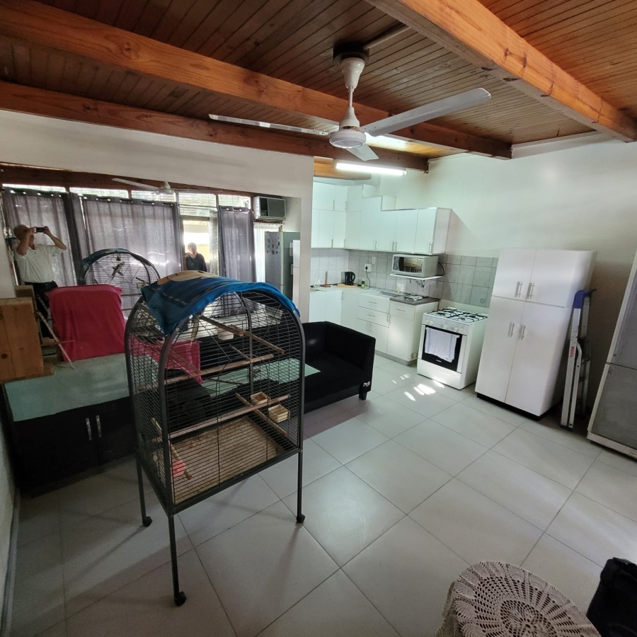 1 Bedroom Property for Sale in Pinetown KwaZulu-Natal