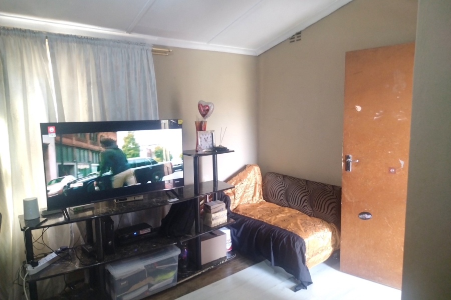 2 Bedroom Property for Sale in Motalabad KwaZulu-Natal