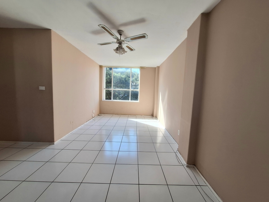To Let 2 Bedroom Property for Rent in Essenwood KwaZulu-Natal