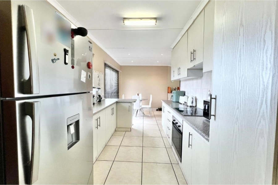 3 Bedroom Property for Sale in Lincoln Meade KwaZulu-Natal