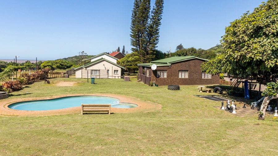 10 Bedroom Property for Sale in Tugela Mouth KwaZulu-Natal