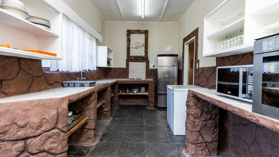 10 Bedroom Property for Sale in Tugela Mouth KwaZulu-Natal