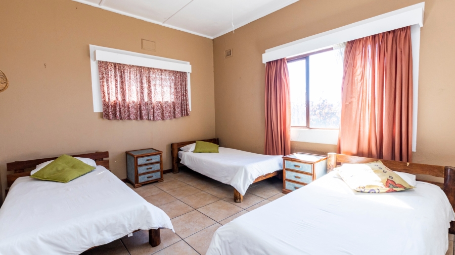 10 Bedroom Property for Sale in Tugela Mouth KwaZulu-Natal