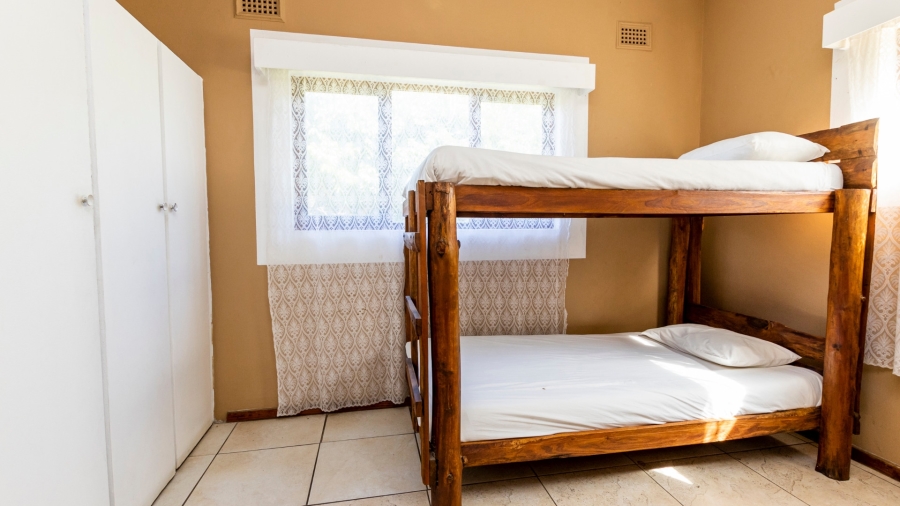 10 Bedroom Property for Sale in Tugela Mouth KwaZulu-Natal