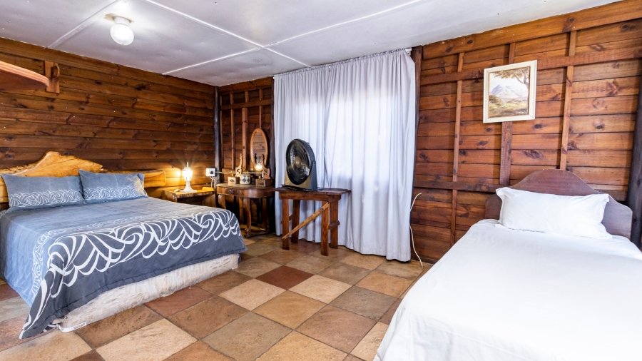 10 Bedroom Property for Sale in Tugela Mouth KwaZulu-Natal