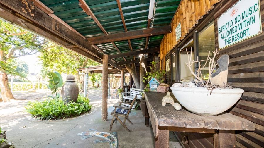10 Bedroom Property for Sale in Tugela Mouth KwaZulu-Natal