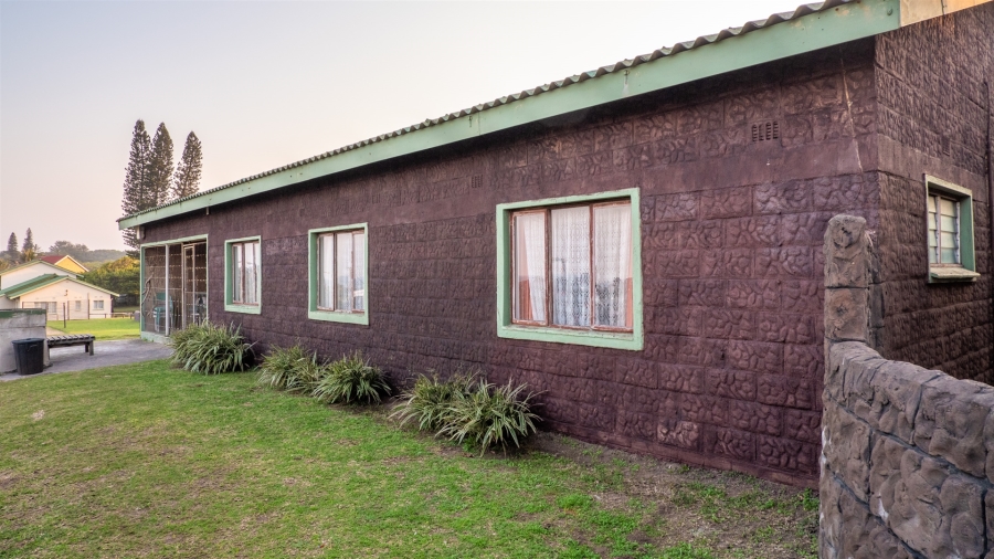 10 Bedroom Property for Sale in Tugela Mouth KwaZulu-Natal