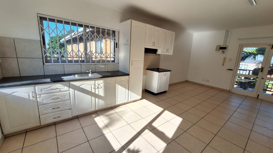 To Let 1 Bedroom Property for Rent in Athlone Park KwaZulu-Natal