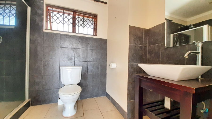 To Let 5 Bedroom Property for Rent in Ballito Central KwaZulu-Natal