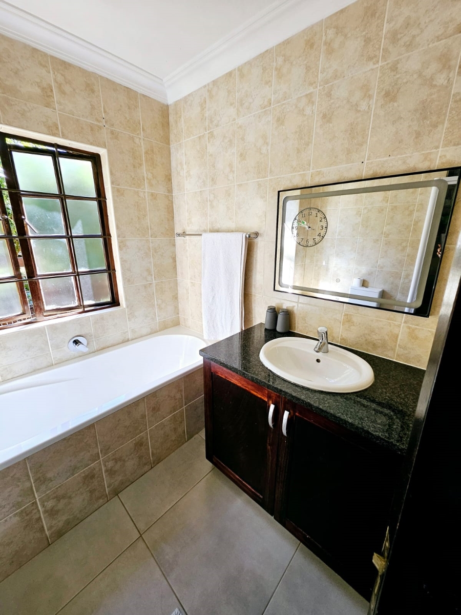 2 Bedroom Property for Sale in Clifton Hill Estate KwaZulu-Natal